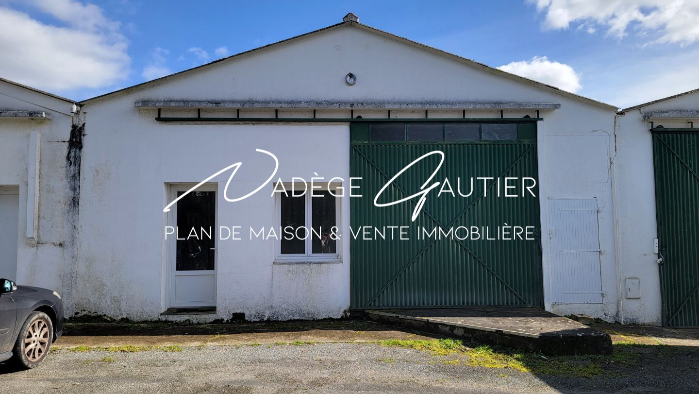 À VENDRE - LOCAL DE STOCKAGE À CHALLANS CENTRE-VILLE